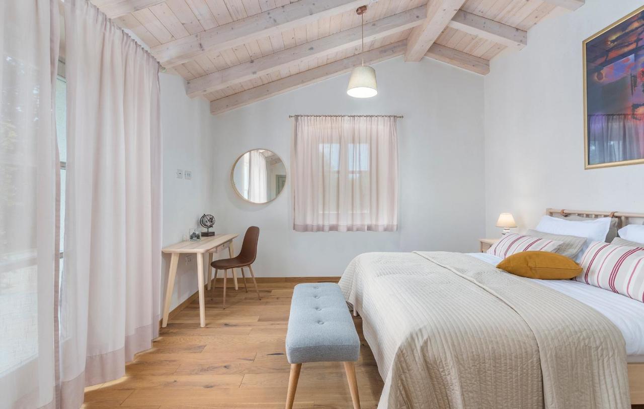 Villa-Osmium Smoljanci Экстерьер фото