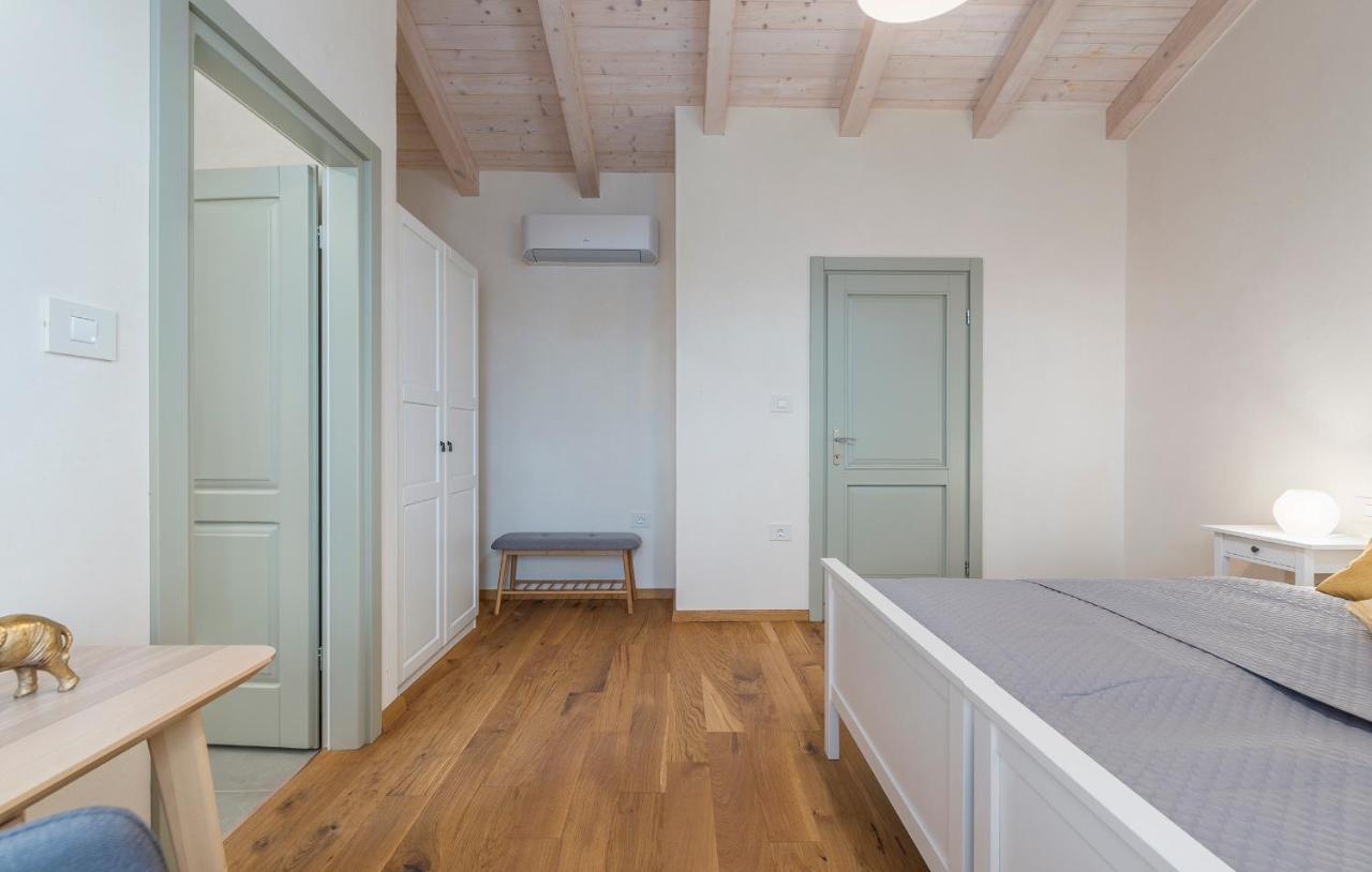 Villa-Osmium Smoljanci Экстерьер фото