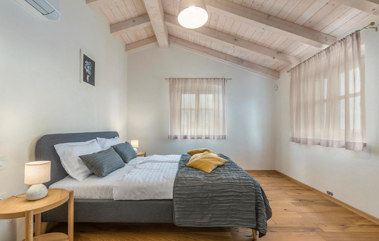 Villa-Osmium Smoljanci Экстерьер фото